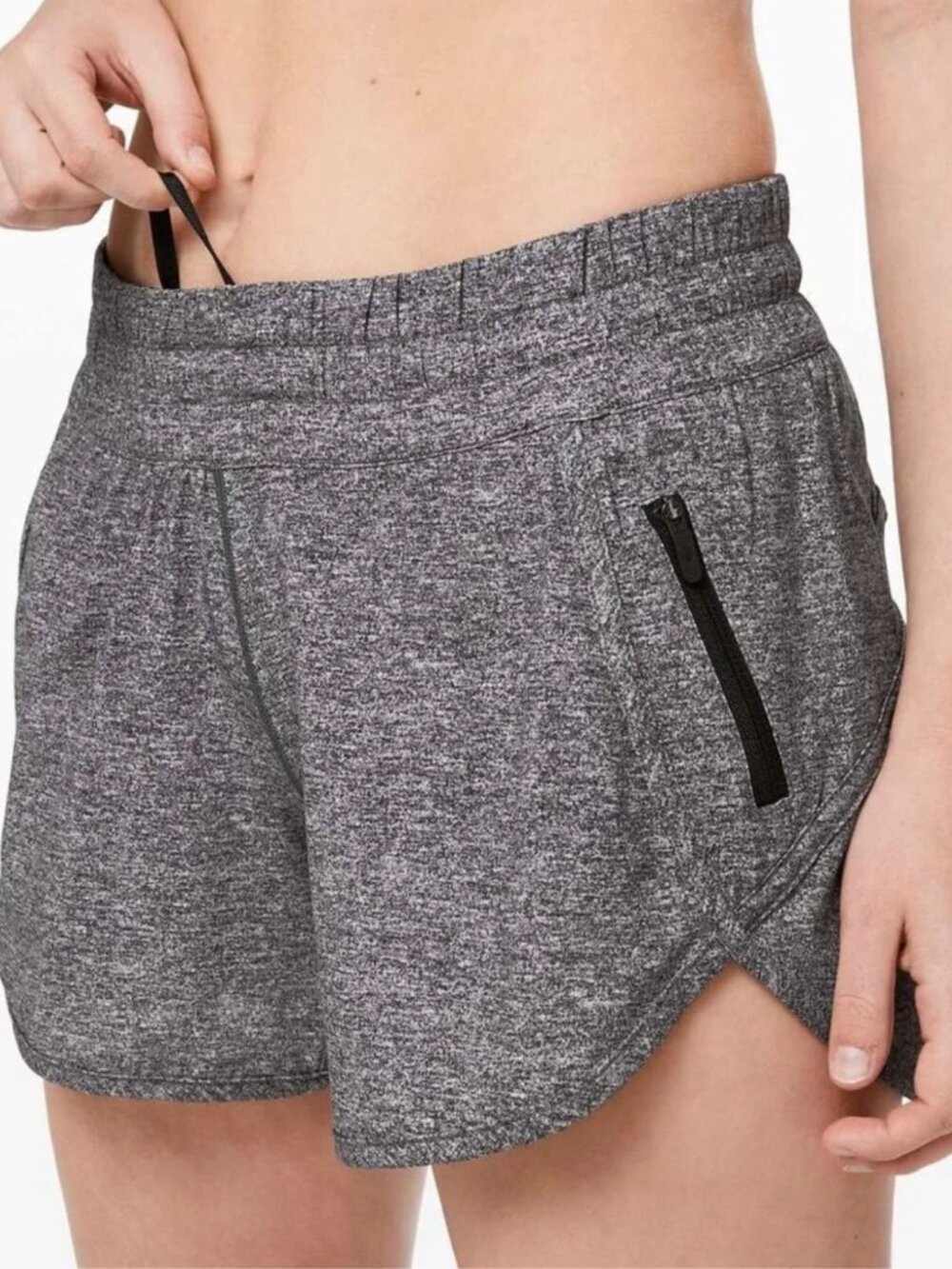 Lululemon Athletica Tracker Short V 4" Size 6